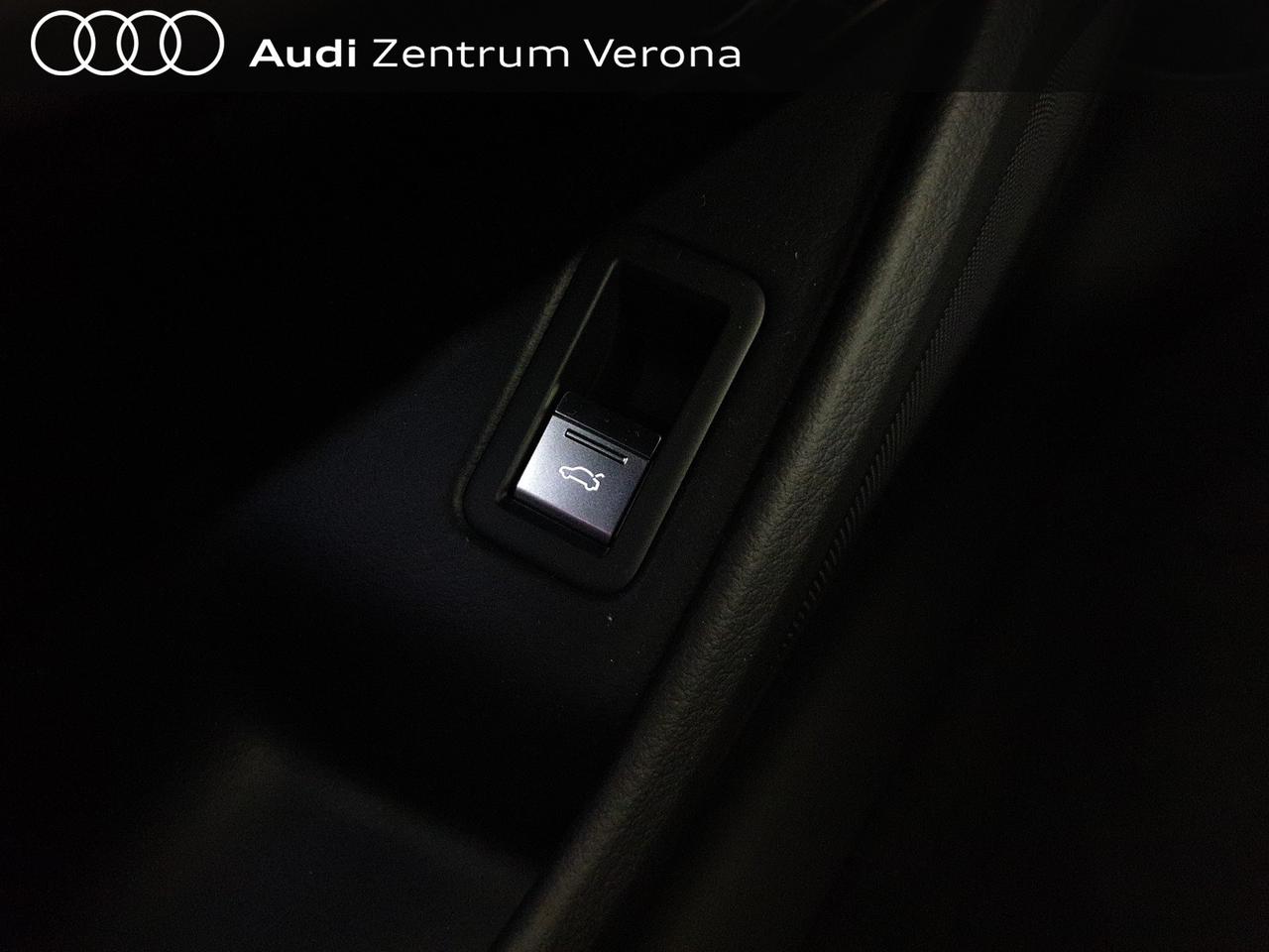 4.0TFSI 571CV quattro tiptronic Sport Attitude