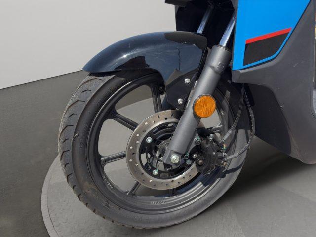 VMOTO CPx Super Soco Doppia batteria (equivalnte 125cc)