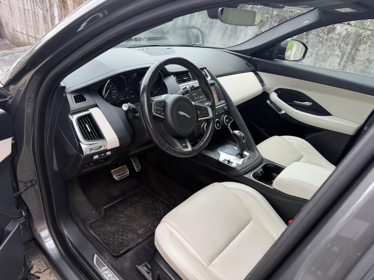 Jaguar E-Pace 2.0D 150 CV R-Dynamic S