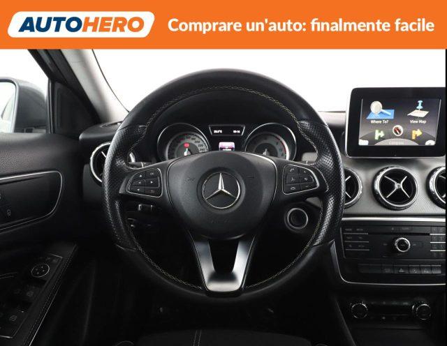 MERCEDES-BENZ GLA 200 d Automatic Sport