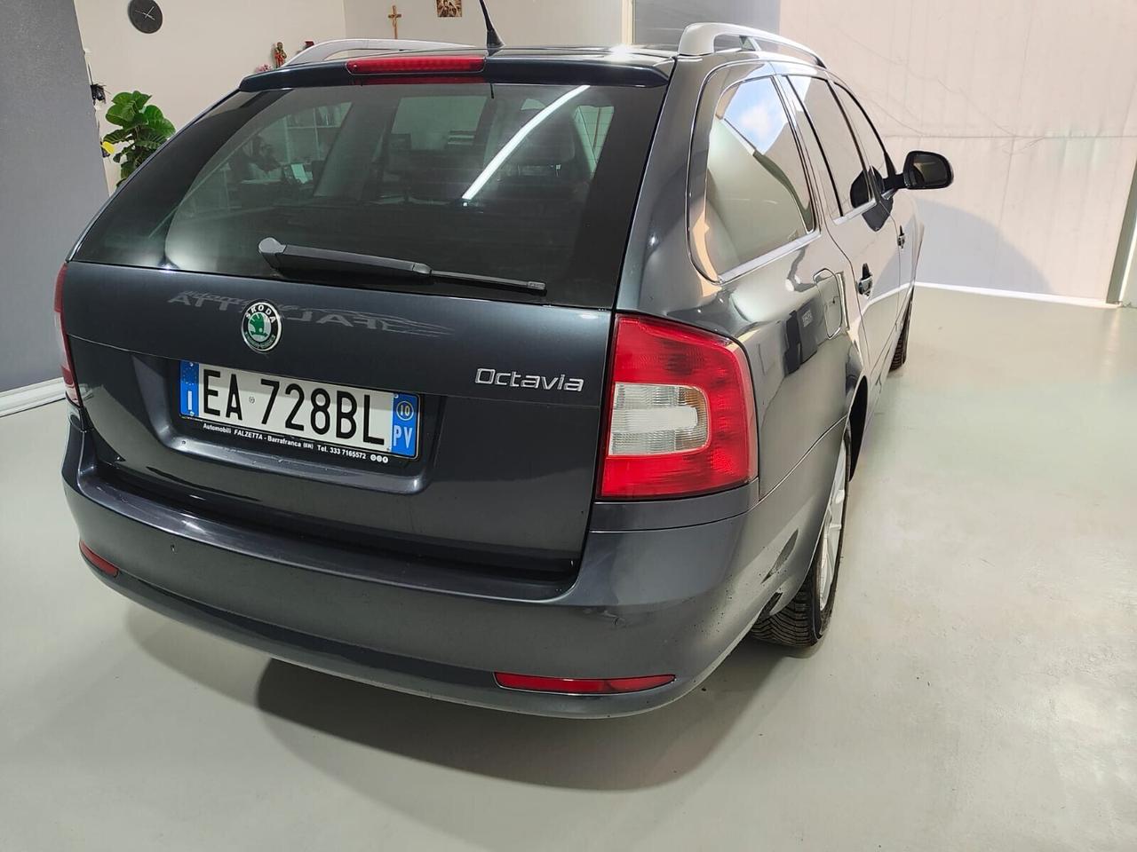 Skoda Octavia 1.6 TDI full optional permuto