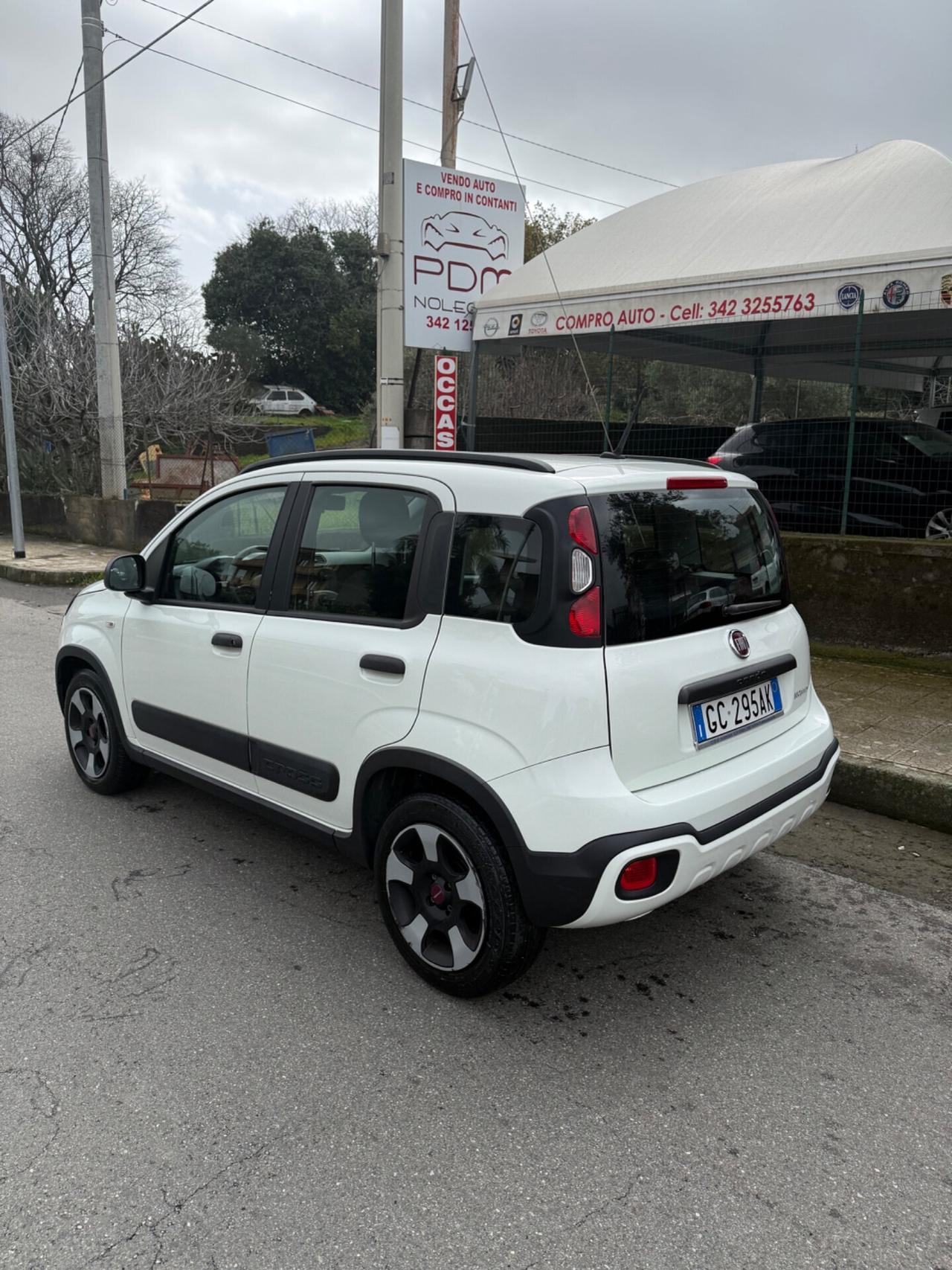 Fiat Panda 1.0 FireFly S&S Hybrid City Cross