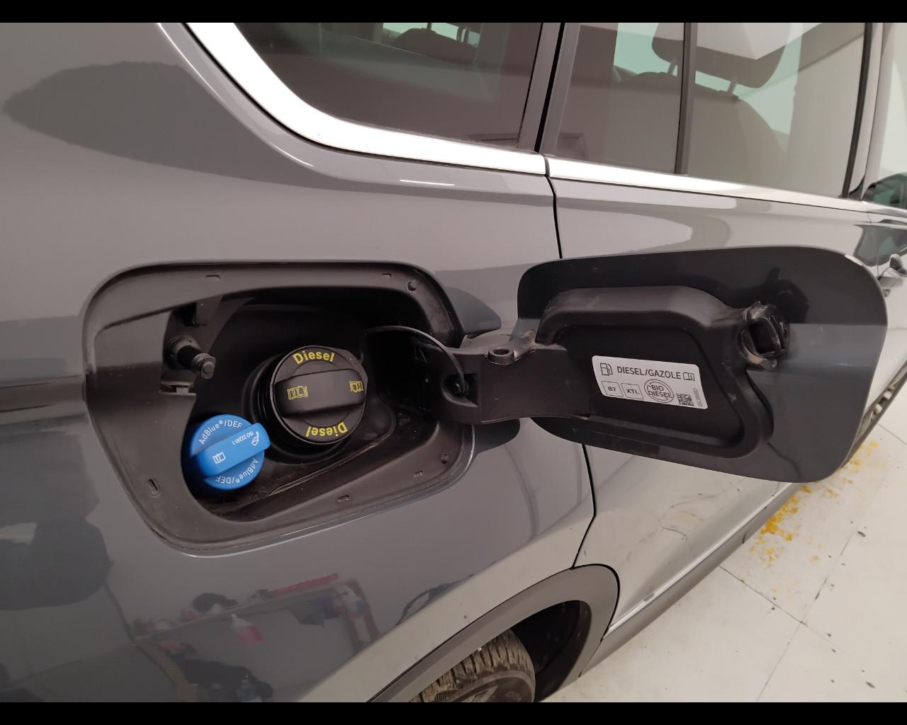 VOLKSWAGEN Tiguan II 2021 - Tiguan 2.0 tdi Elegance 4motion 200cv dsg