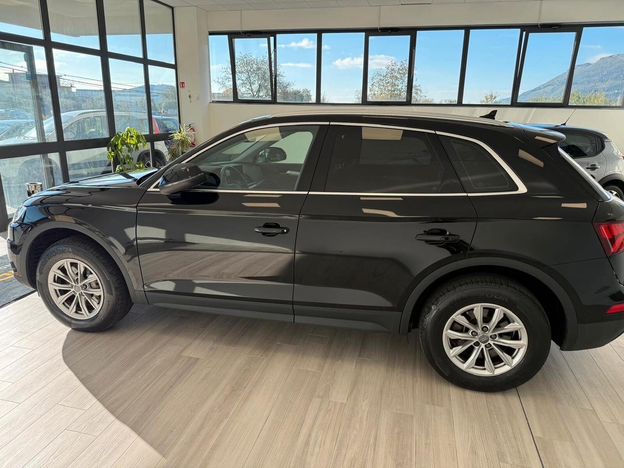 Audi Q5 2.0 TDI quattro S tronic Business