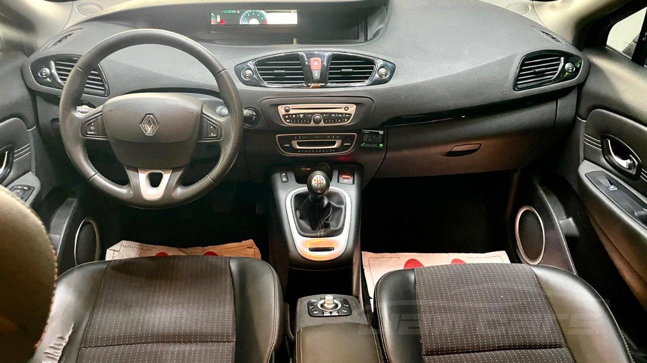 Renault Scenic X-Mod 1.5 dci Dynamique 110cv