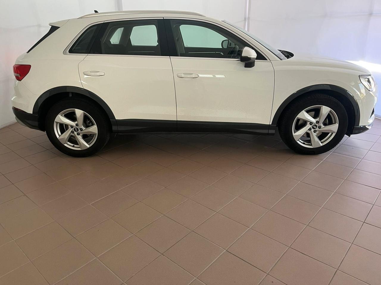 Audi Q3 35 TDI S tronic Business Advanced
