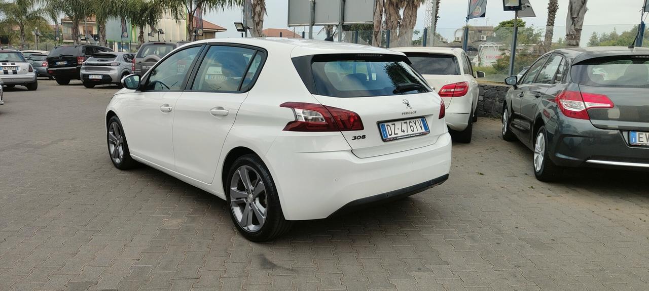 Peugeot 308 BlueHDi 120 Allure cambio automatico