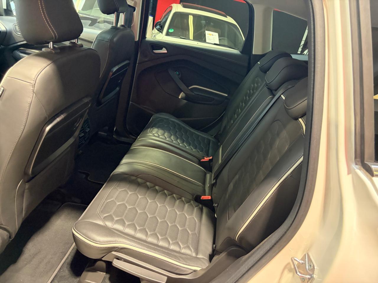 Ford Kuga 2.0 TDCI 180 CV S&S 4WD Powershift Vignale
