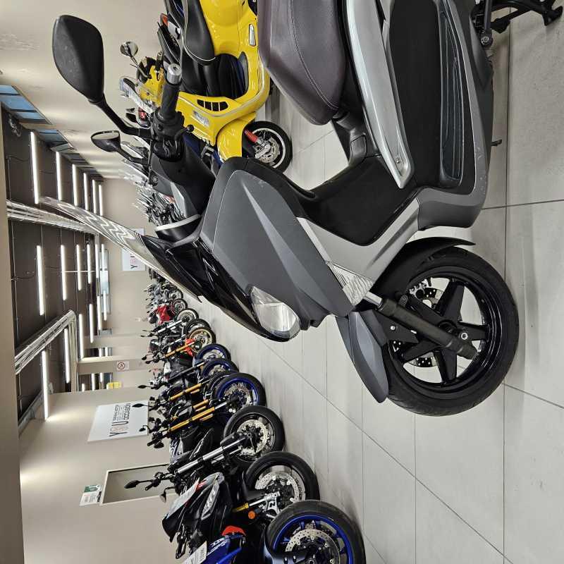 Yamaha X-Max 250 - 2010