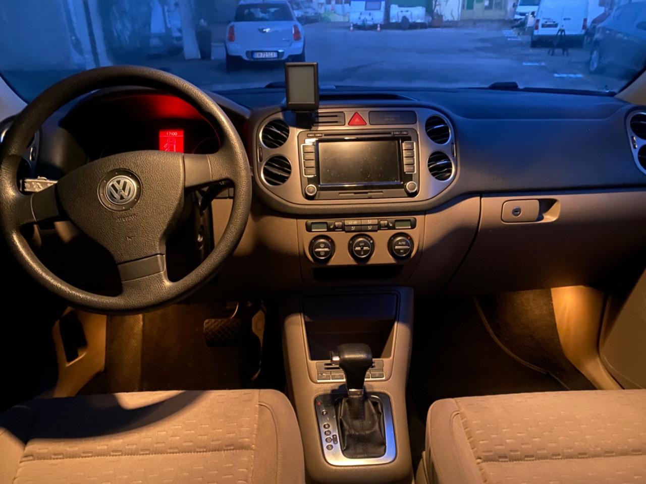 Volkswagen Tiguan 2.0 TDI 170 CV DPF Sport & Style (18°)