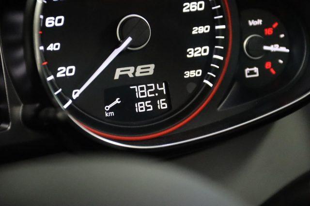 AUDI R8 Spyder 5.2 V10 FSI quattro R tronic