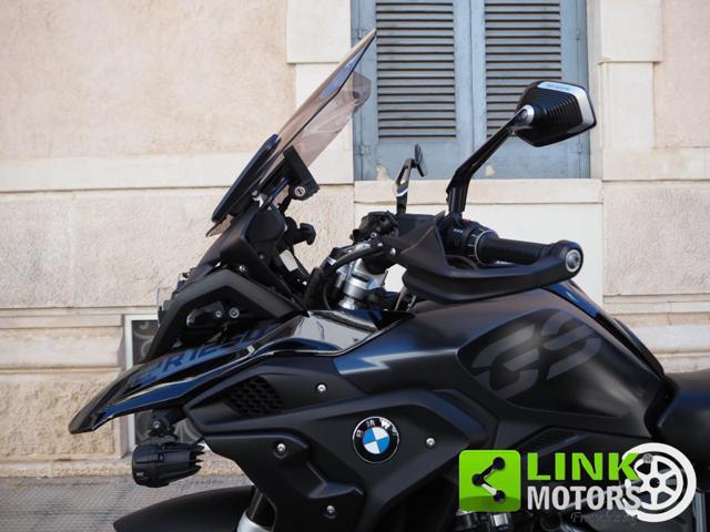 BMW R 1250 GS TRIPLE BLACK