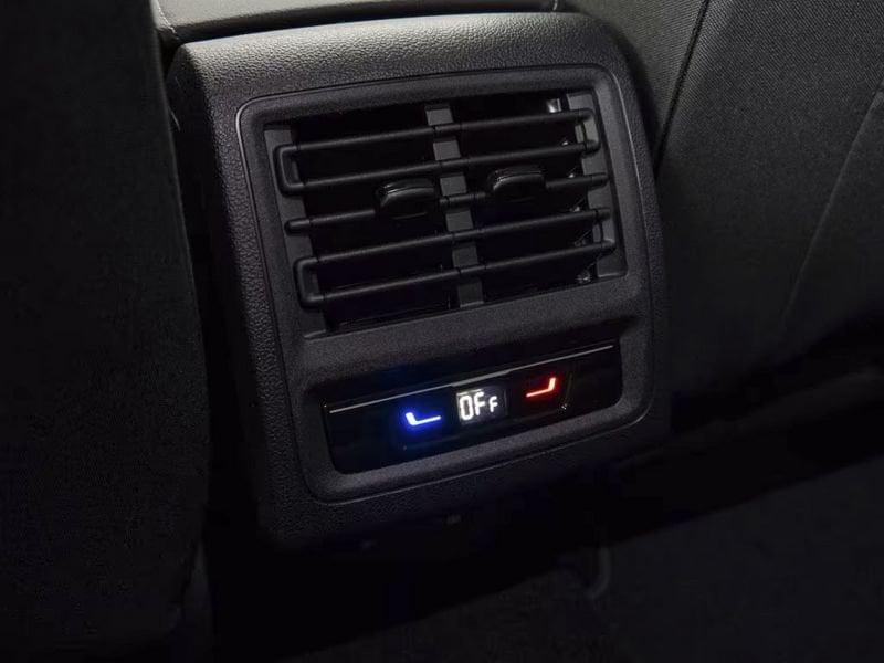 Volkswagen Golf 2.0 TDI GTD DSG MATRIX LED HARMAN KARDON CAMERA