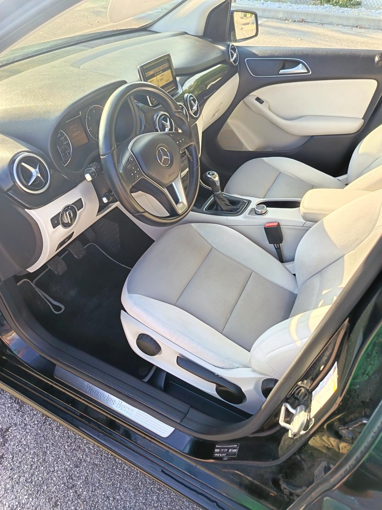Mercedes-benz B 180 CDI BlueEFFICIENCY Executive