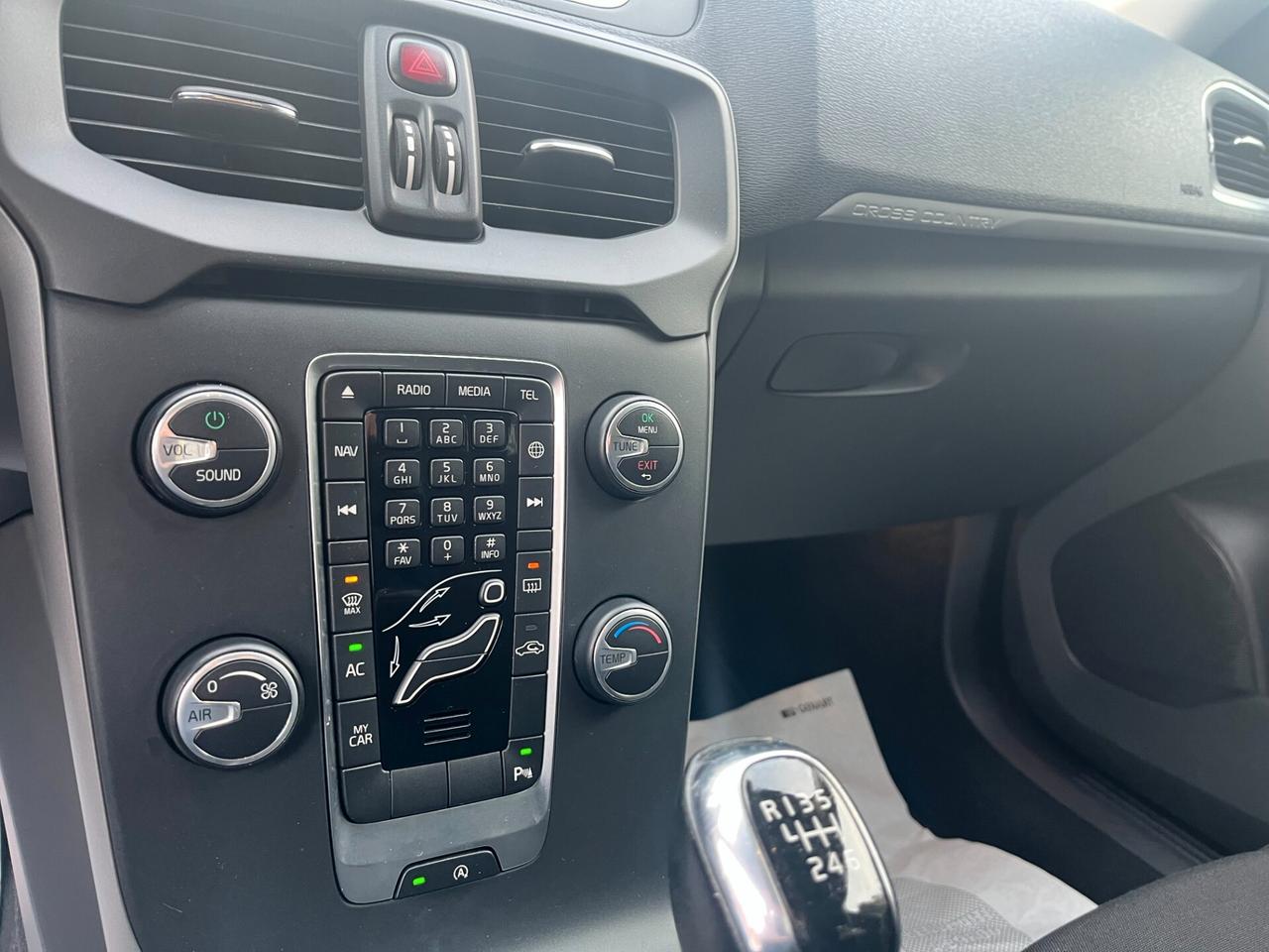 Volvo V40 Cross Country D2 1.6 Business