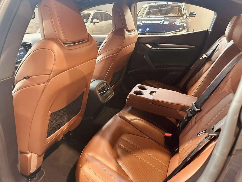 Maserati Ghibli 3.0 Diesel 275 CV Gransport