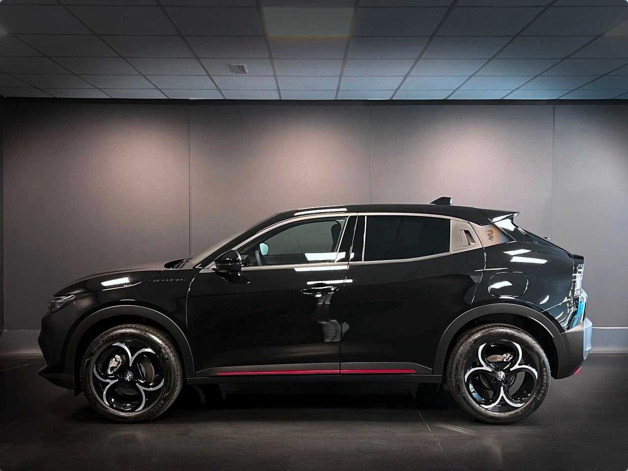 ALFA ROMEO JUNIOR 1.2 136 CV HYBRID SPECIALE KM0