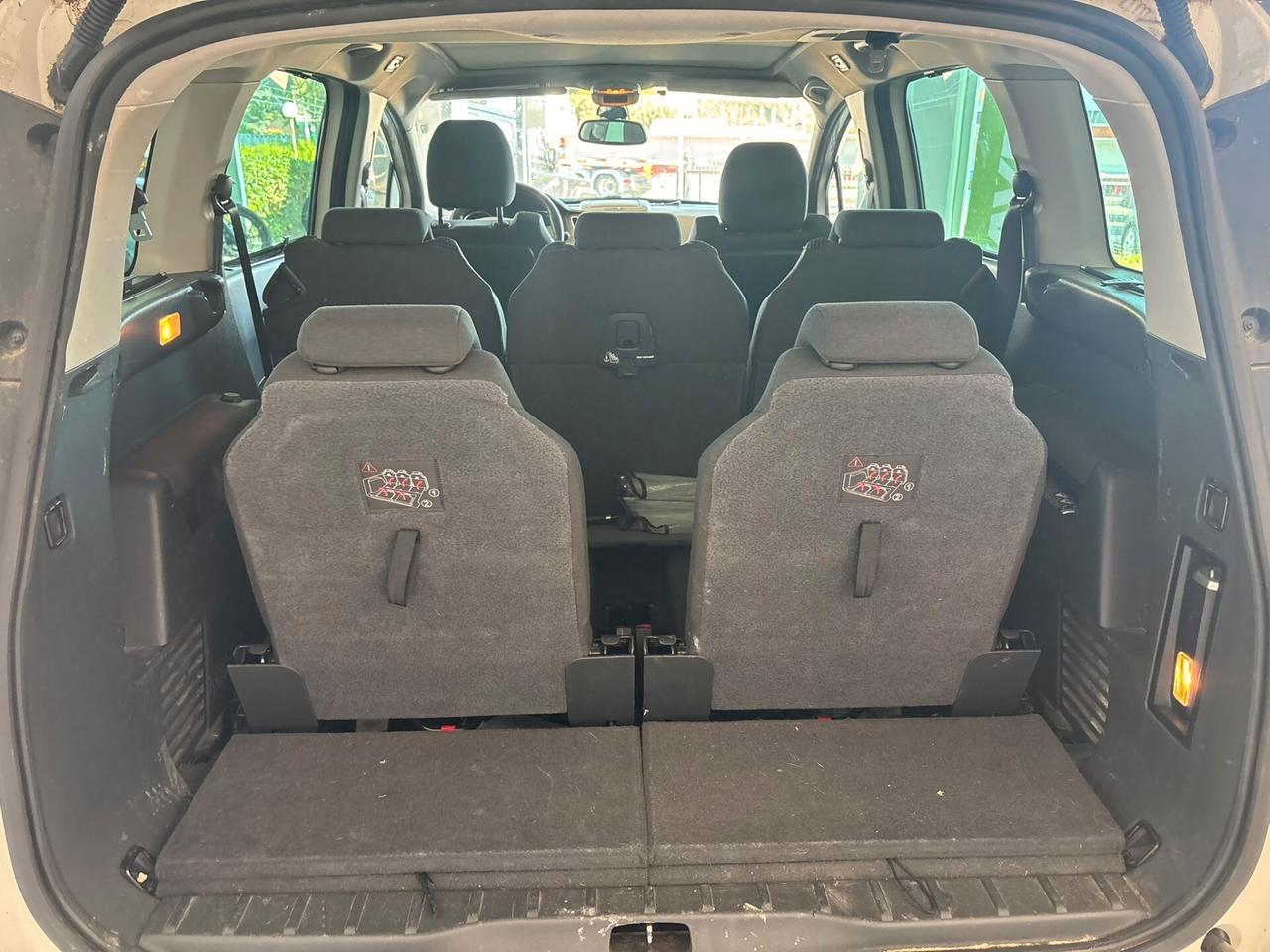 Peugeot 5008 1.6 HDi 112CV Allure