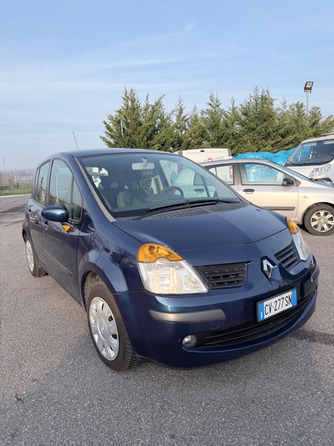 Renault Modus 1.2 16V Luxe Privilège