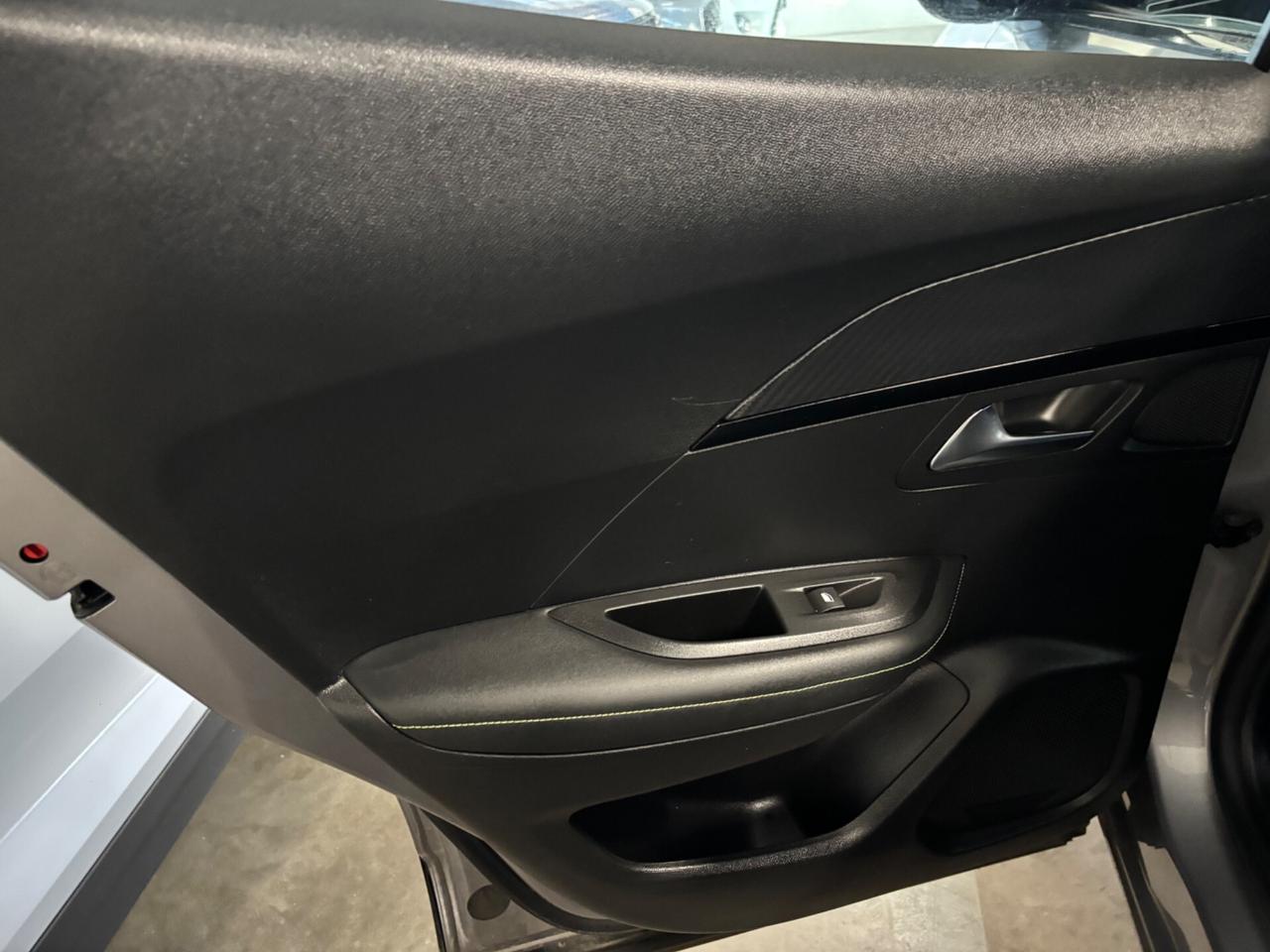 Peugeot 2008 1.5 Bluehdi AUT. GT LINE