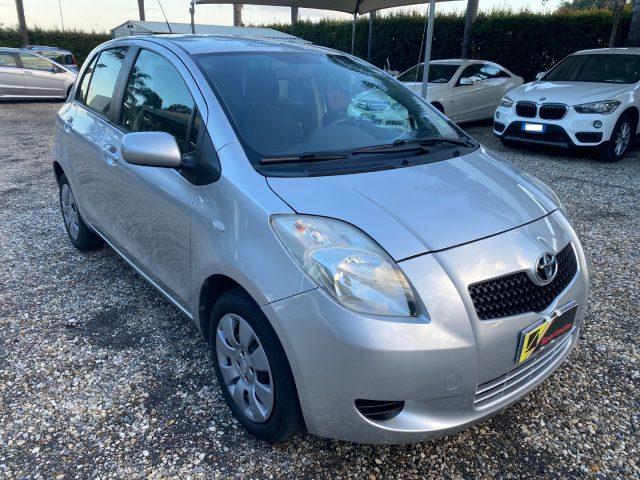 TOYOTA Yaris 1.0 5 porte Sol