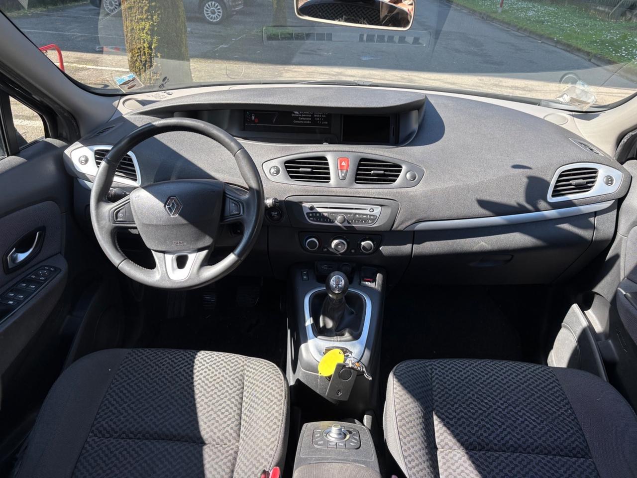 Renault Scenic Scénic X-Mod 1.5 dCi 110CV Luxe