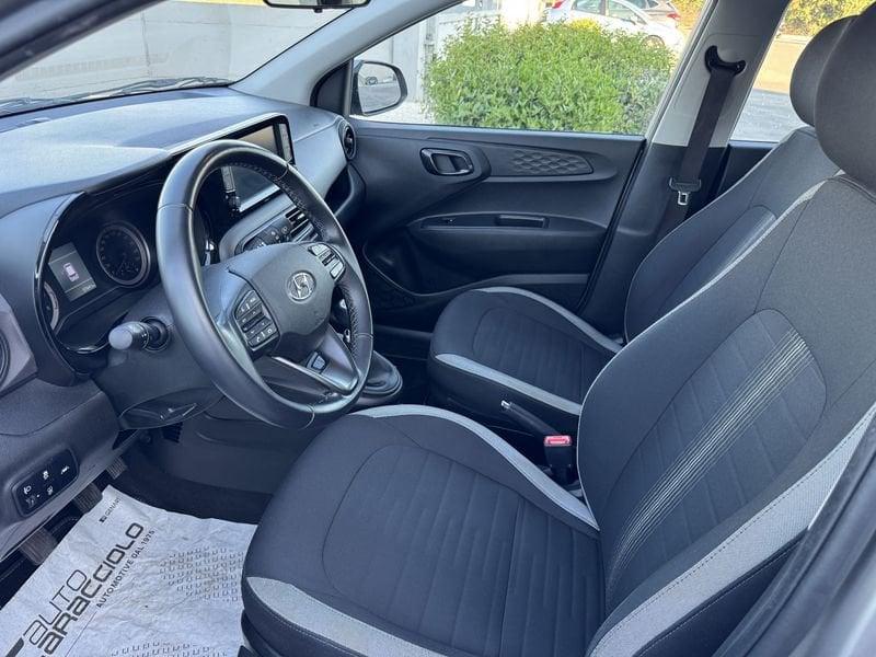 Hyundai i10 1.0 MPI Tech + Connect