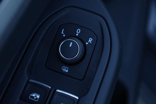VOLKSWAGEN Golf 1.0 eTSI EVO DSG Life
