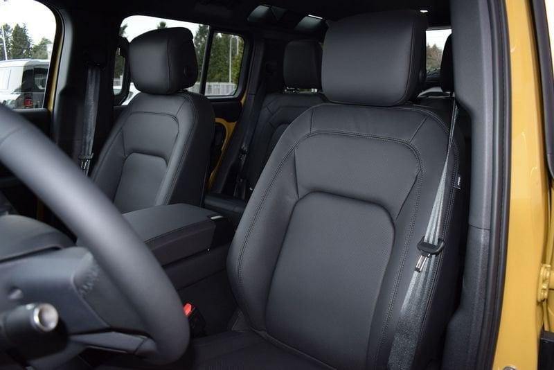 Land Rover Defender D350 AWD Auto 110 Trophy Edition Deep Sandglow