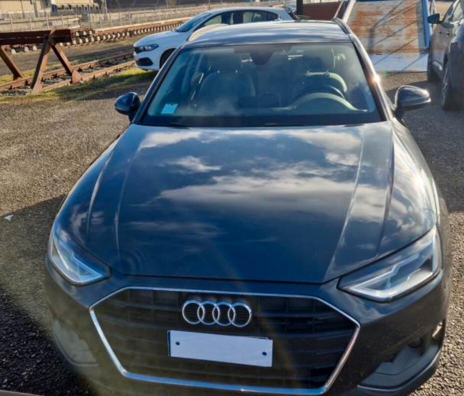 Audi A4 Avant 40 TFSI S tronic Business Advanced