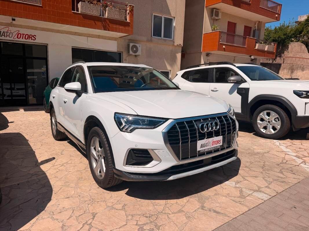 Audi Q3 Audi Q3 3.5 2.0 tdi Business s-tronic