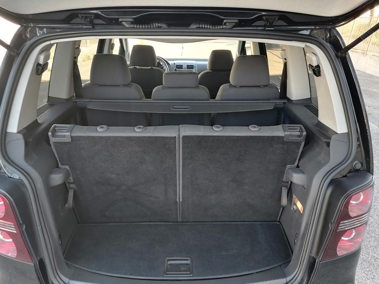 Volkswagen Touran 1.9 TDI 105CV 7 POSTI GANCIO TRAINO