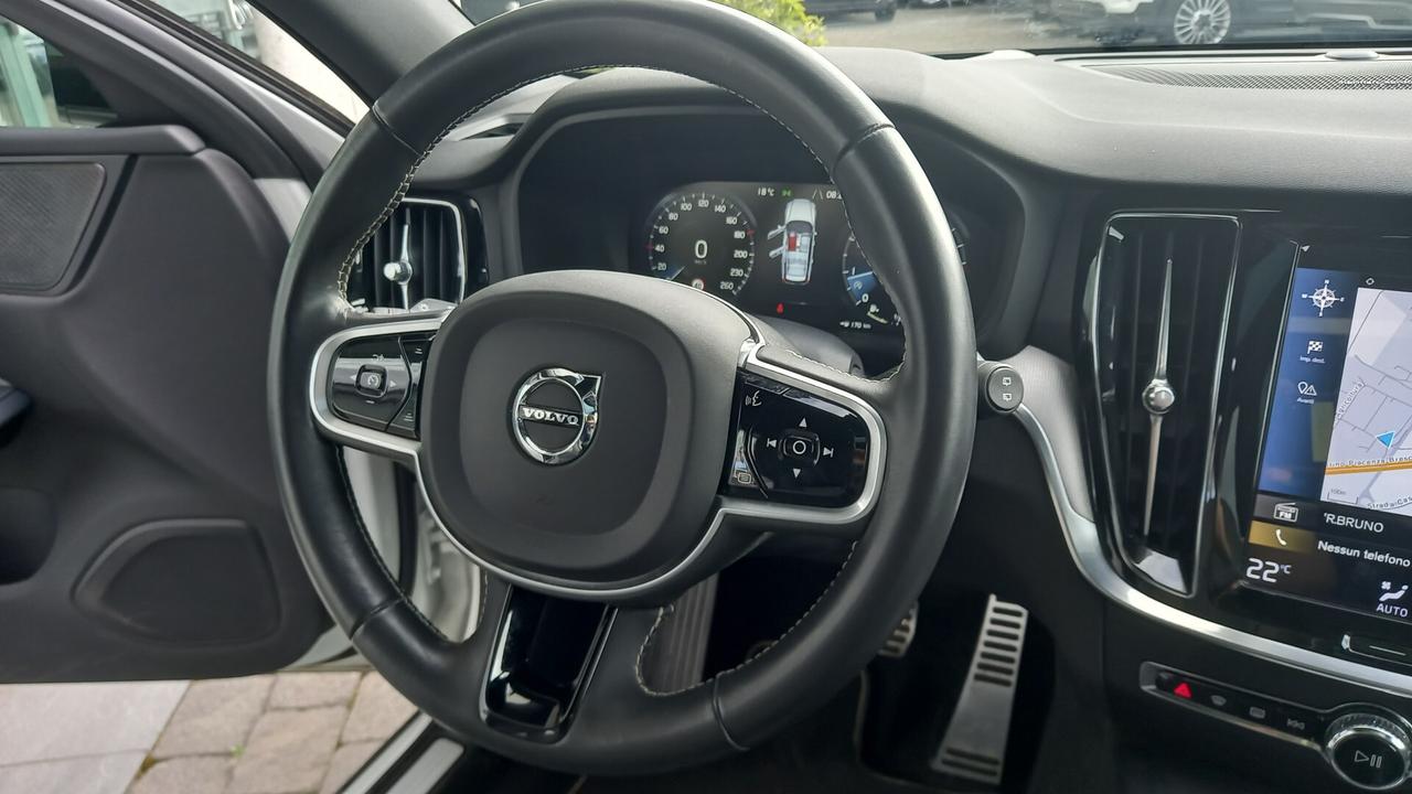 Volvo V60 B3 Geartronic R-design