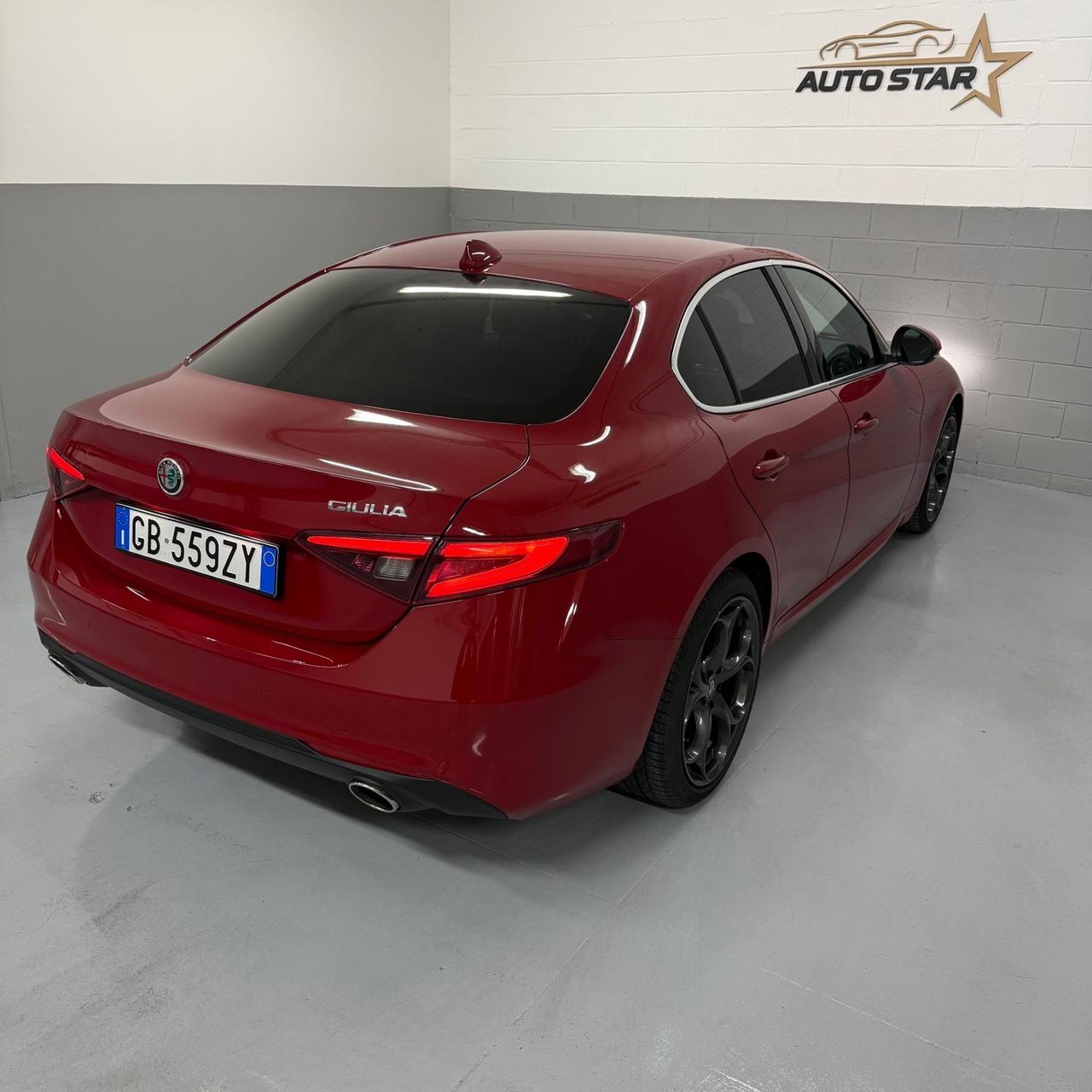Alfa Romeo Giulia 2.0 Turbo 200 CV AT8 Business