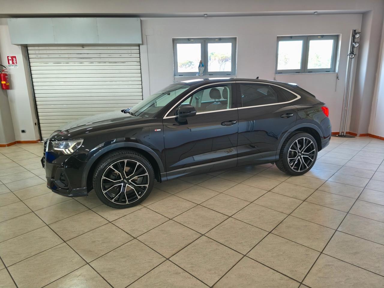 Audi Q3 SPB 35 TDI S tronic Business Plus