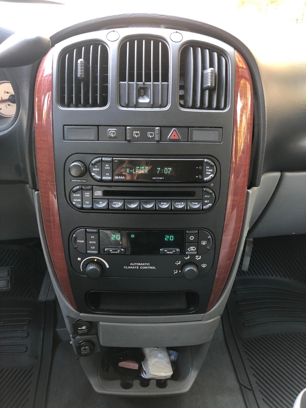 Chrysler Voyager 2.8 CRD cat LX Leather Auto