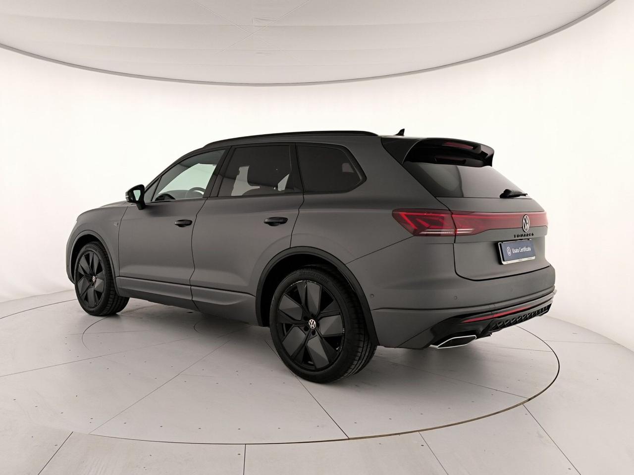 Volkswagen Touareg 3.0 v6 tdi scr r-line 231cv auto