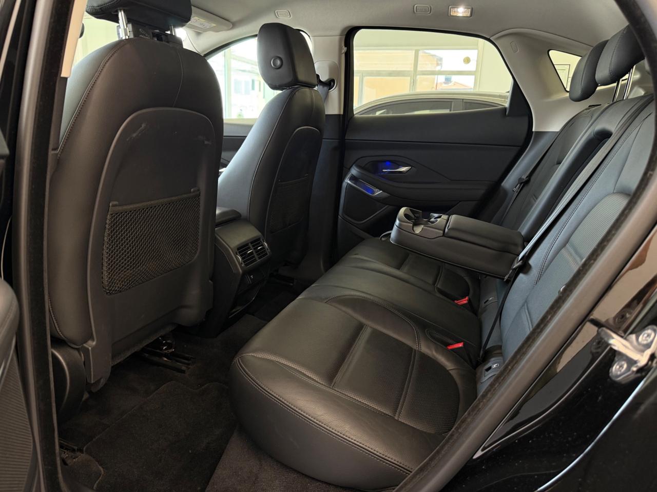 Jaguar E-Pace 2.0d i4 R-Dynamic S awd 180cv automatica 1 proprietario