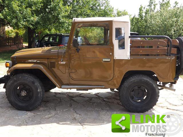 TOYOTA Land Cruiser BJ40 1977 CON ASI RESTAURO CONSERVATIVO