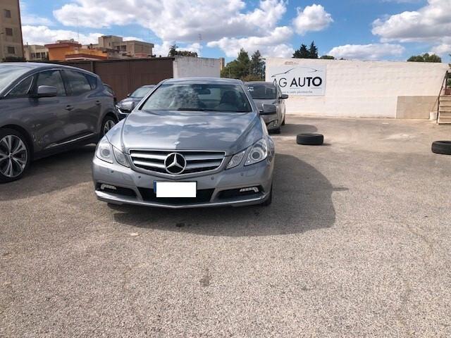 Mercedes-benz E 220 CDI Coupé BlueEFFICIENCY Avantgarde