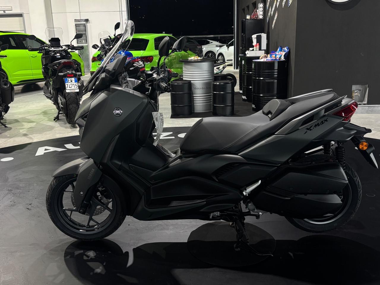 Yamaha X-Max 300