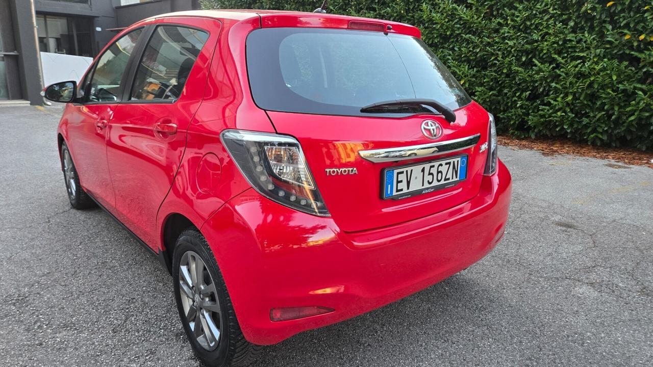 Toyota Yaris 1.0 5 porte Lounge