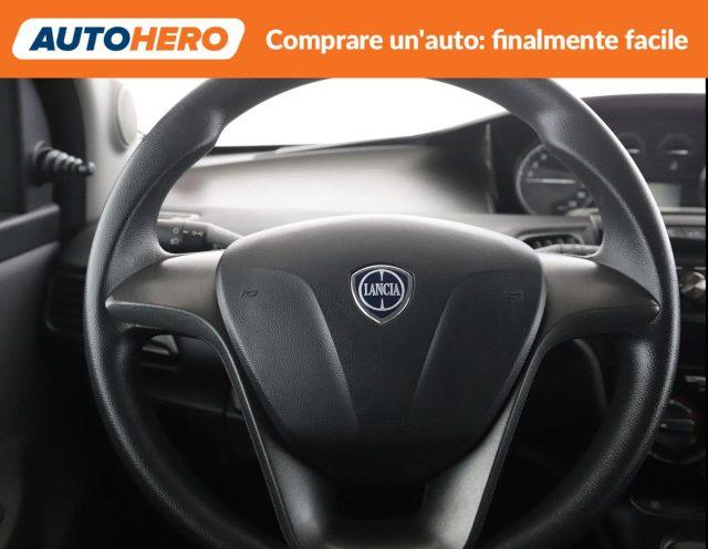 LANCIA Ypsilon 1.2 69 CV 5 porte Silver