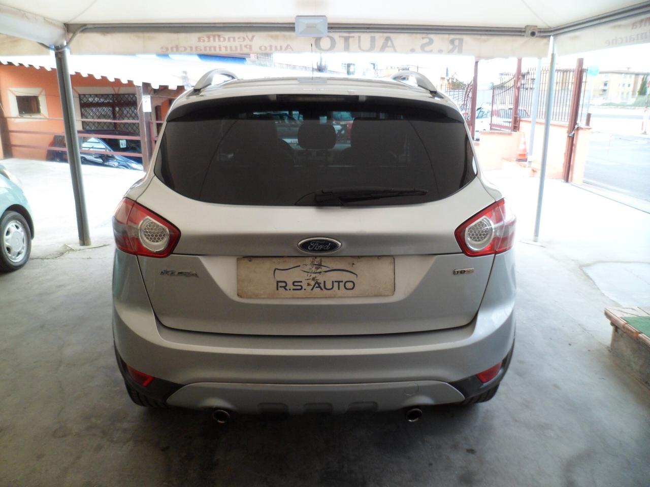 Ford Kuga 2.0 TDCi 136 CV 2WD Titanium 10