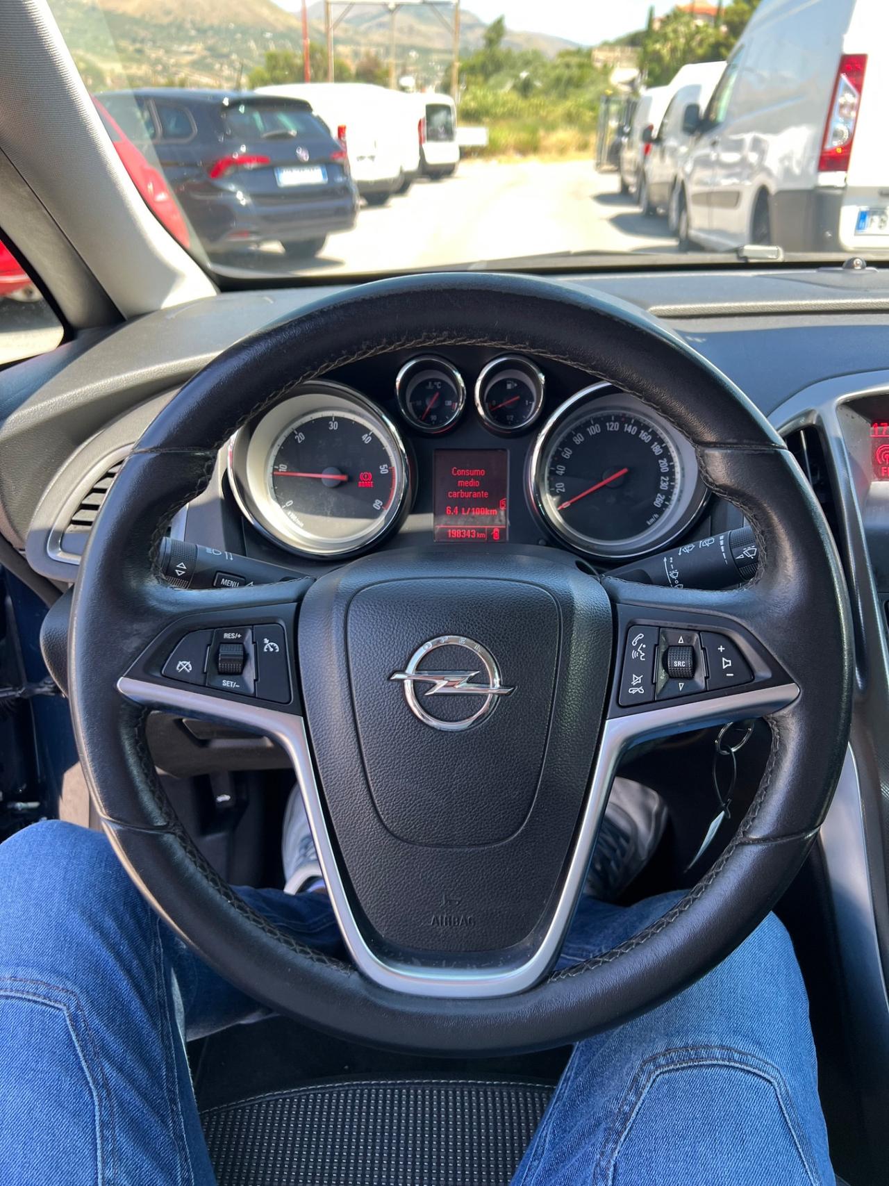 Opel Astra 1.7 CDTI 110CV 5 porte