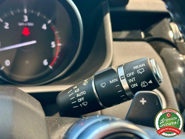 LAND ROVER Discovery 2.0 SD4 240CV SE *7 POSTI*