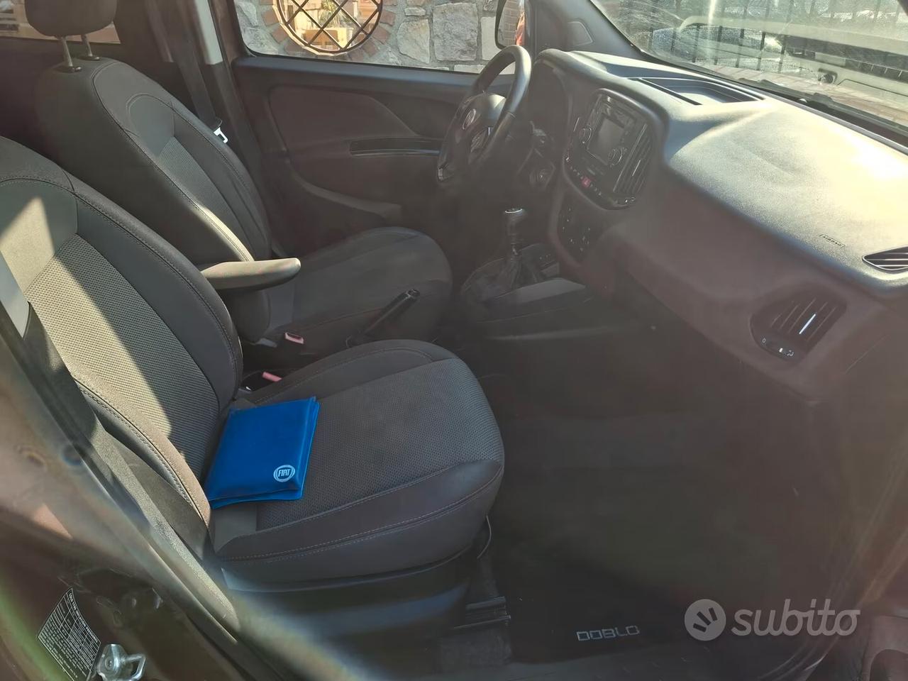 Fiat Doblò 1.6 MJT 16V 120CV Trekking 5 POSTI CLIMA CERCHI BARRE BLUETOOTH MULTIFUNZIONE PDC CRUISE