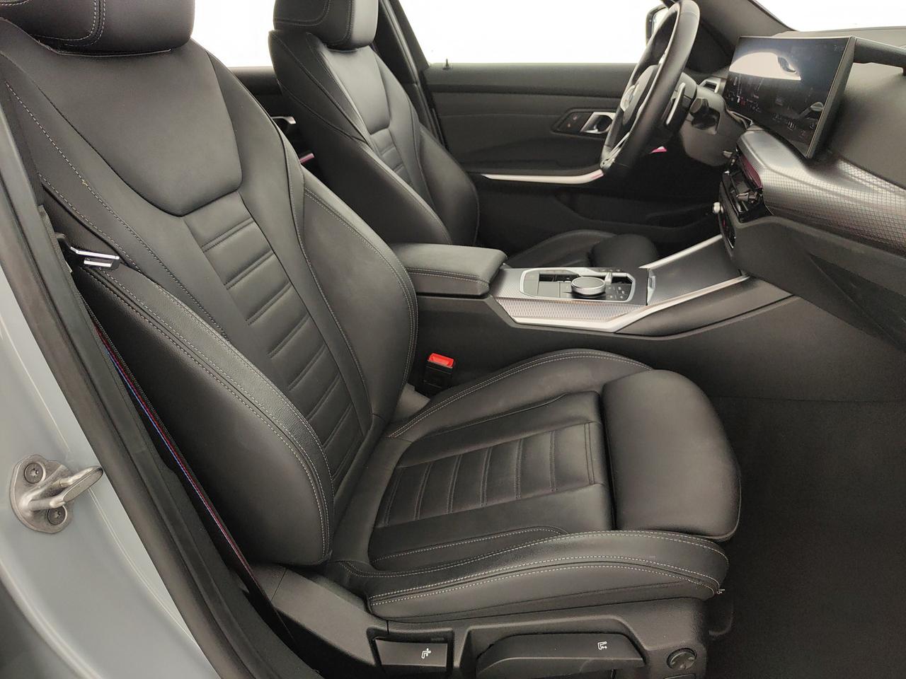 BMW 320d Touring mhev 48V xdrive MSport auto