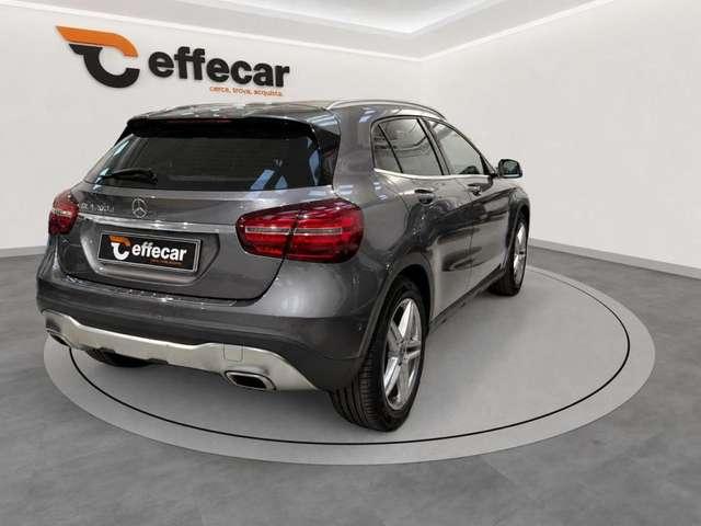 Mercedes-Benz GLA 200 d Automatic 4Matic Business