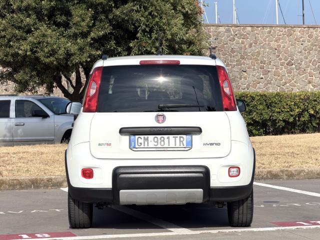 FIAT Panda 1.0 HYBRID CITY LIFE+CLIMATRONIC+SCHERMO+5POSTI